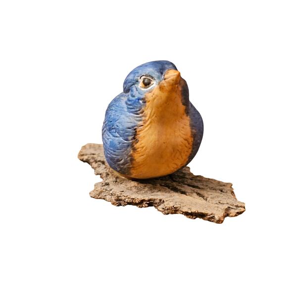 Vintage Bird Figurine Bluebird on Bark Perch Possibly Resin Statue (Gg252) - Picture 2 of 7